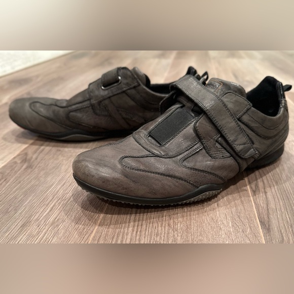 Men's Hugo Boss grey leather vecro shoes, size 11 - Picture 6 of 9